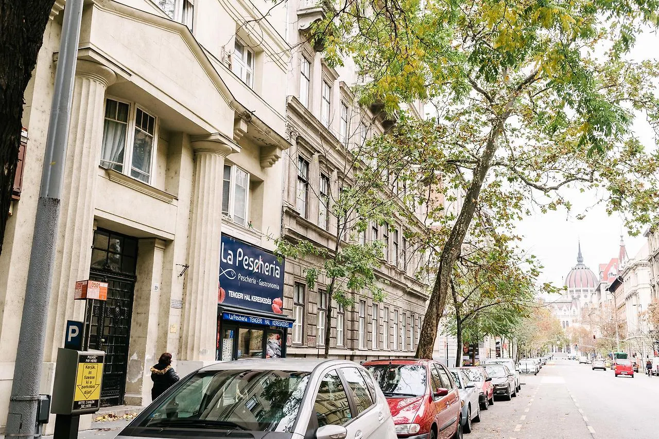 D.Five Parliament Residence Budapest Apartment